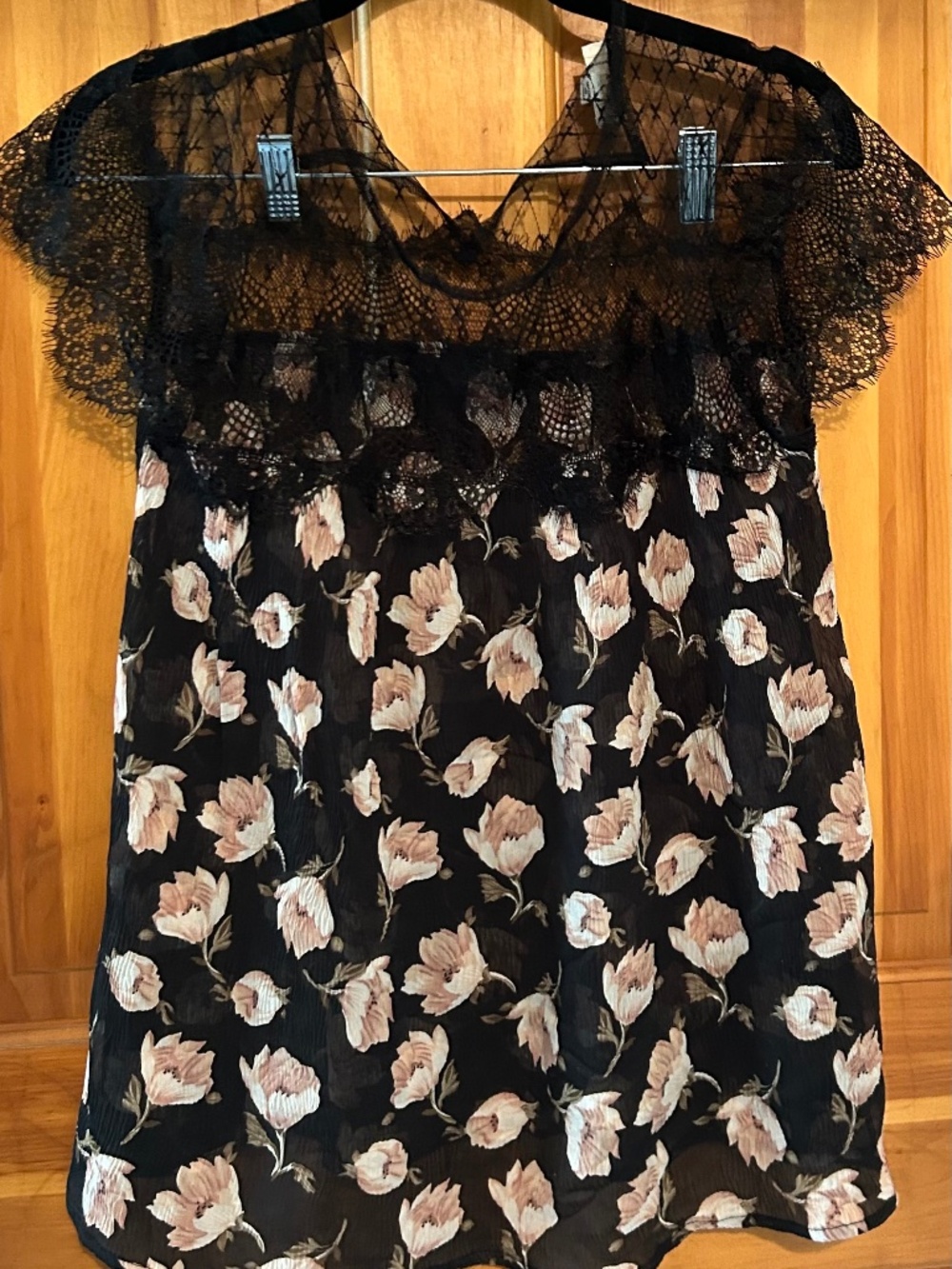 POL S Black Floral Lace Top